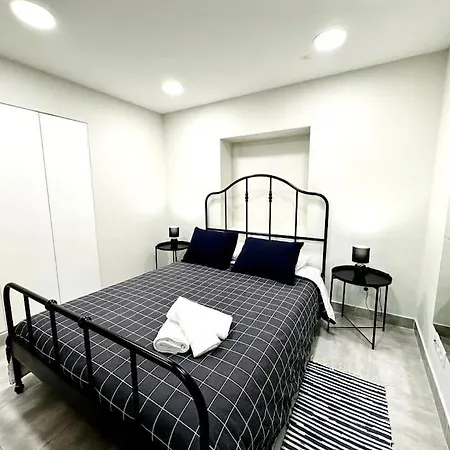 Διαμέρισμα Bairro Alto 22 *